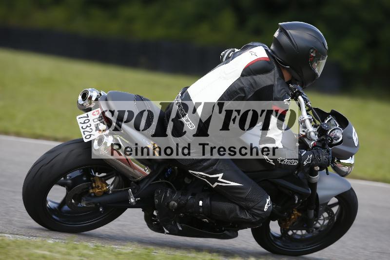 /Archiv-2024/29 12.06.2024 MOTO.CH Track Day ADR/Gruppe blau/65